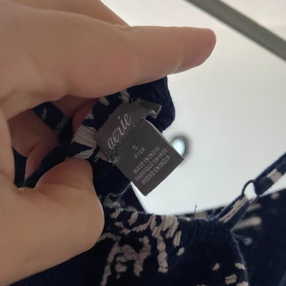 AERIE Navy and White Print Cut-Out Maxi Dress Size S - Picture 6 of 7